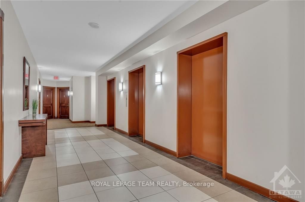 200 RIDEAU Street, #1206