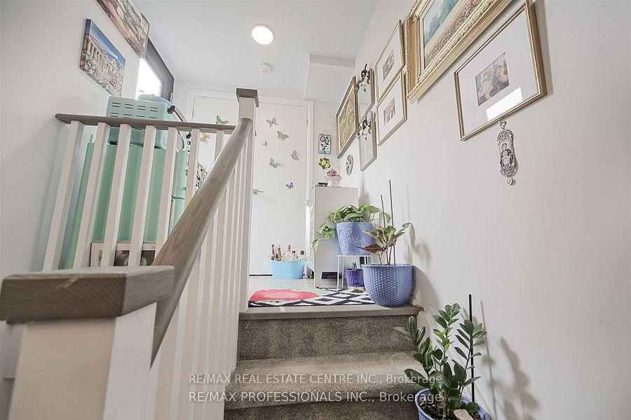 3 Bedrooms Condo at 15 Brin, Toronto For sale