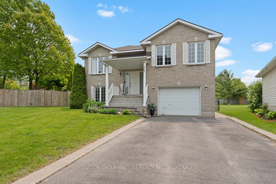 864 Ringstead Street, Kingston, ON K7M 9A3