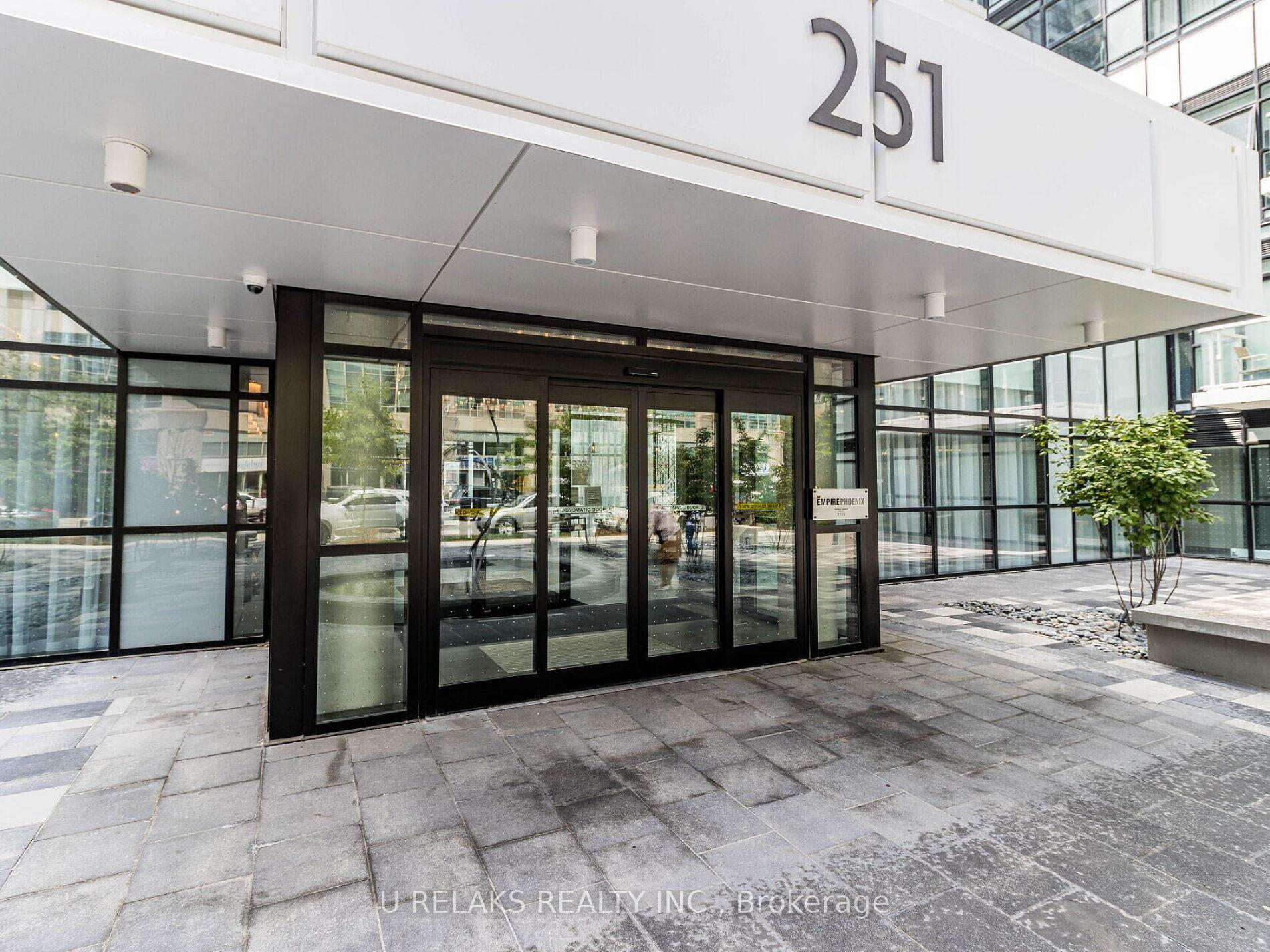 2 Bedrooms Condo at 251 Manitoba,  Toronto For sale