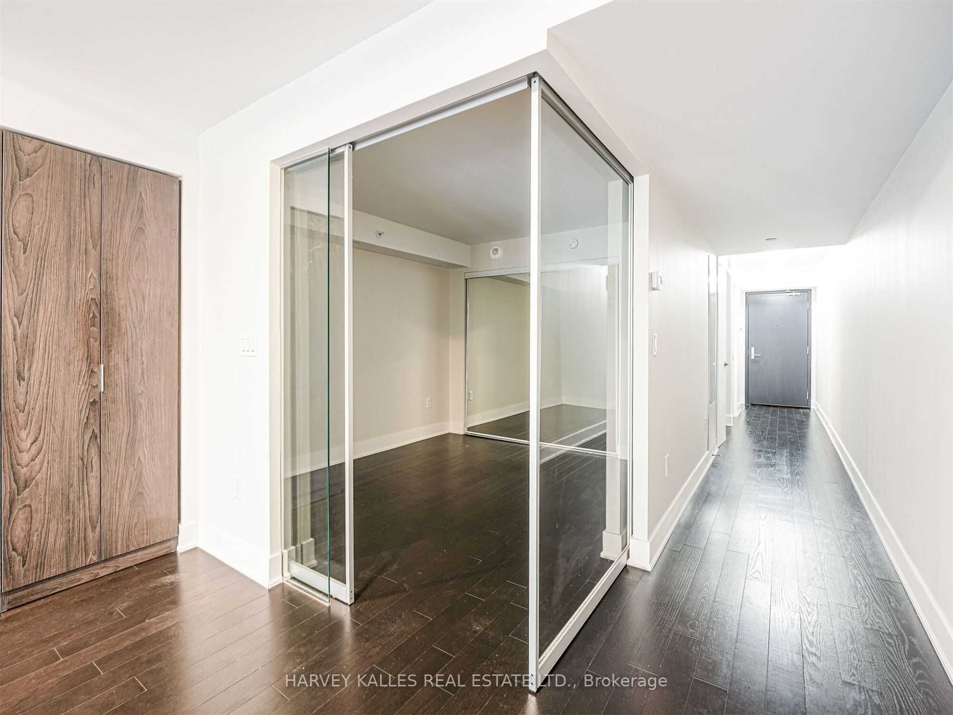 955 Bay Street 622
