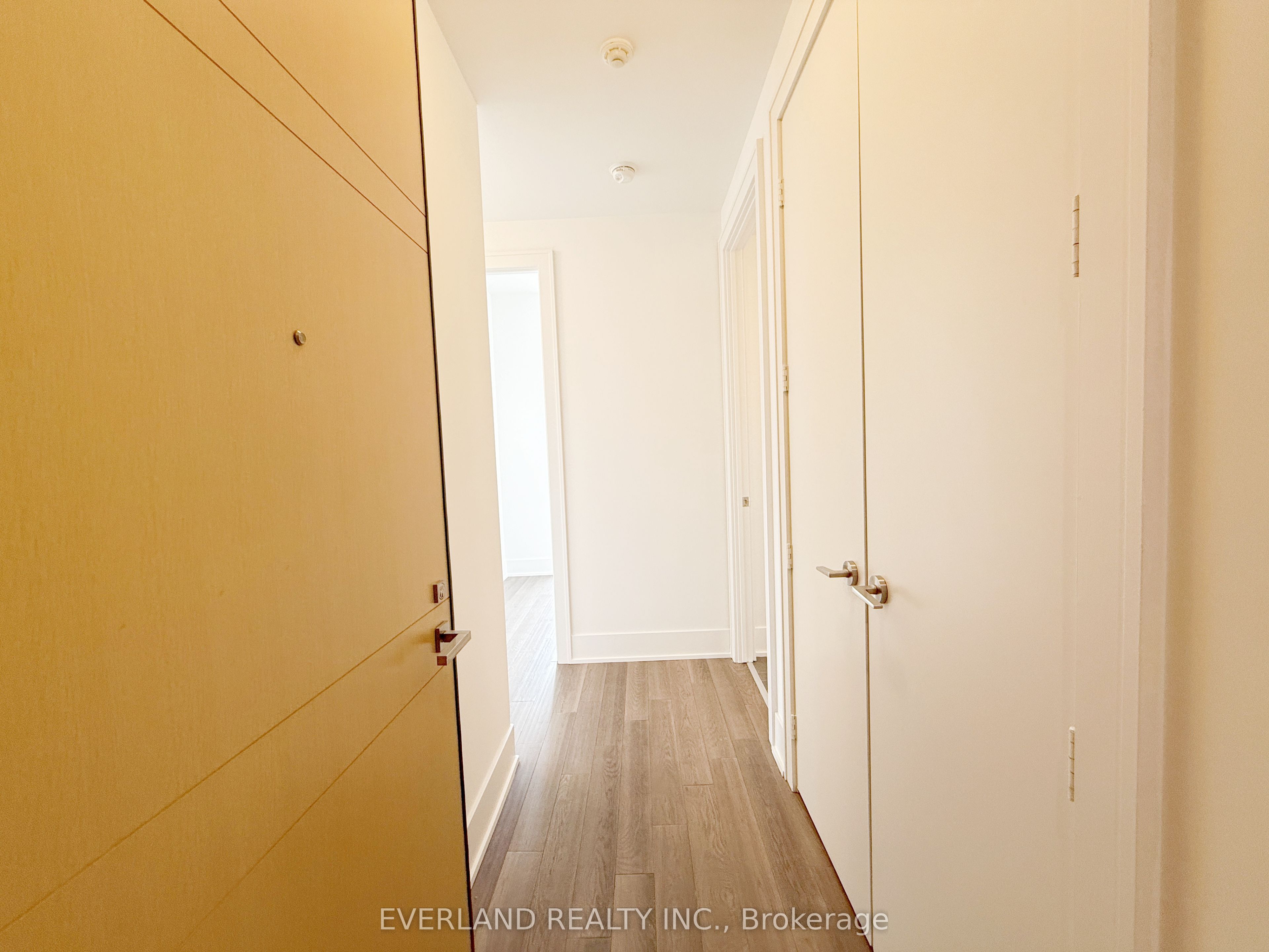 #840 - 39 Queens Quay, Toronto, ON M5E 0A5