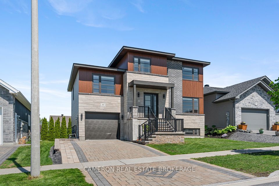 205 Eastport