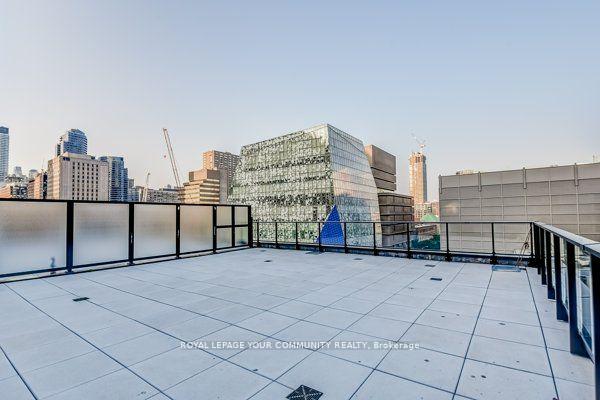 3 Bedrooms Condo at 20 Edward, Toronto For sale