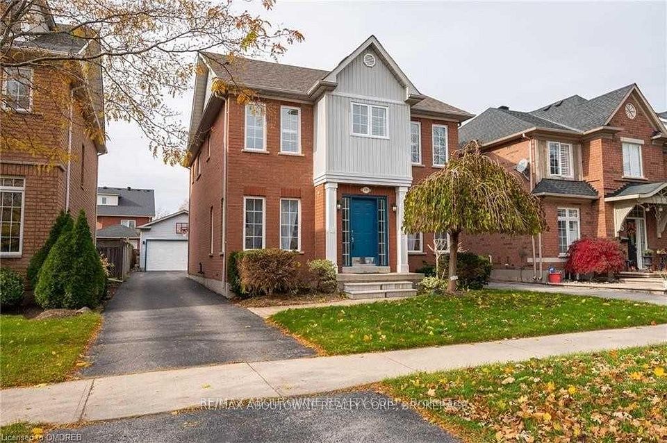 499 River Glen