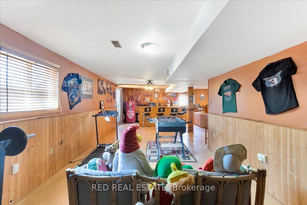 2 Finlay Road