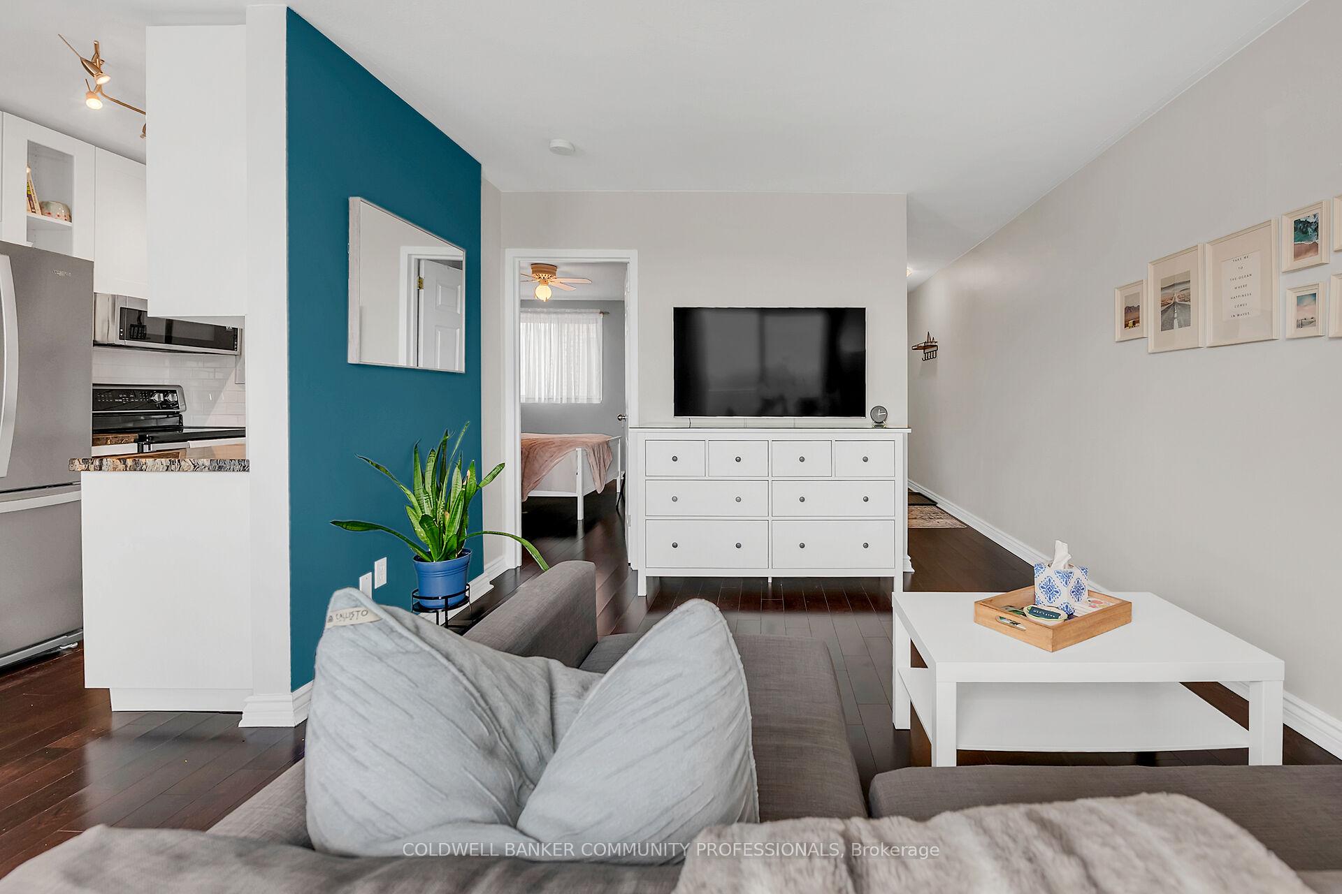 1 Bedroom Condo at 141 Catharine, Hamilton For sale