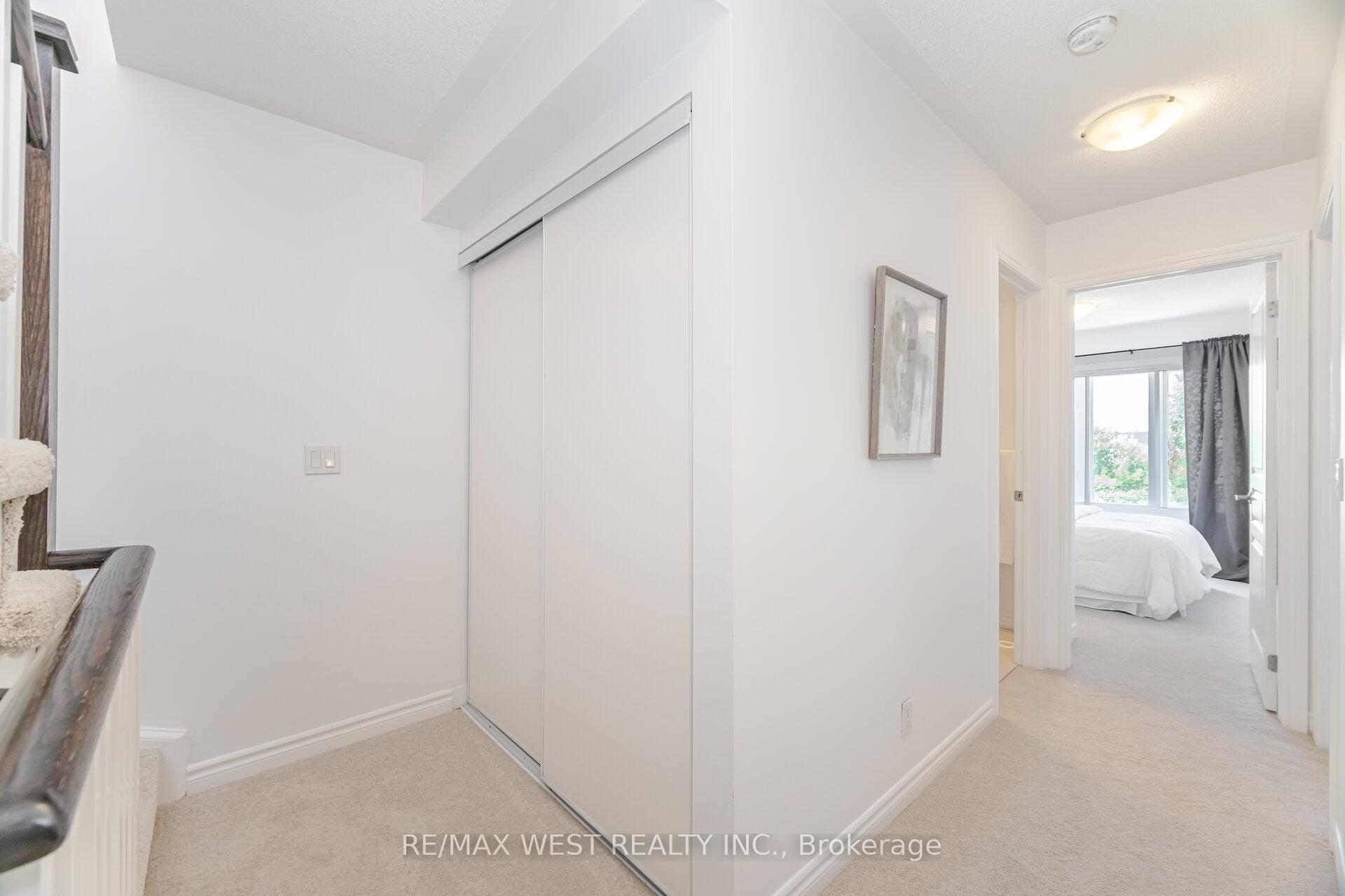 2 Bedrooms Condo at 150 Long Branch, Toronto For sale