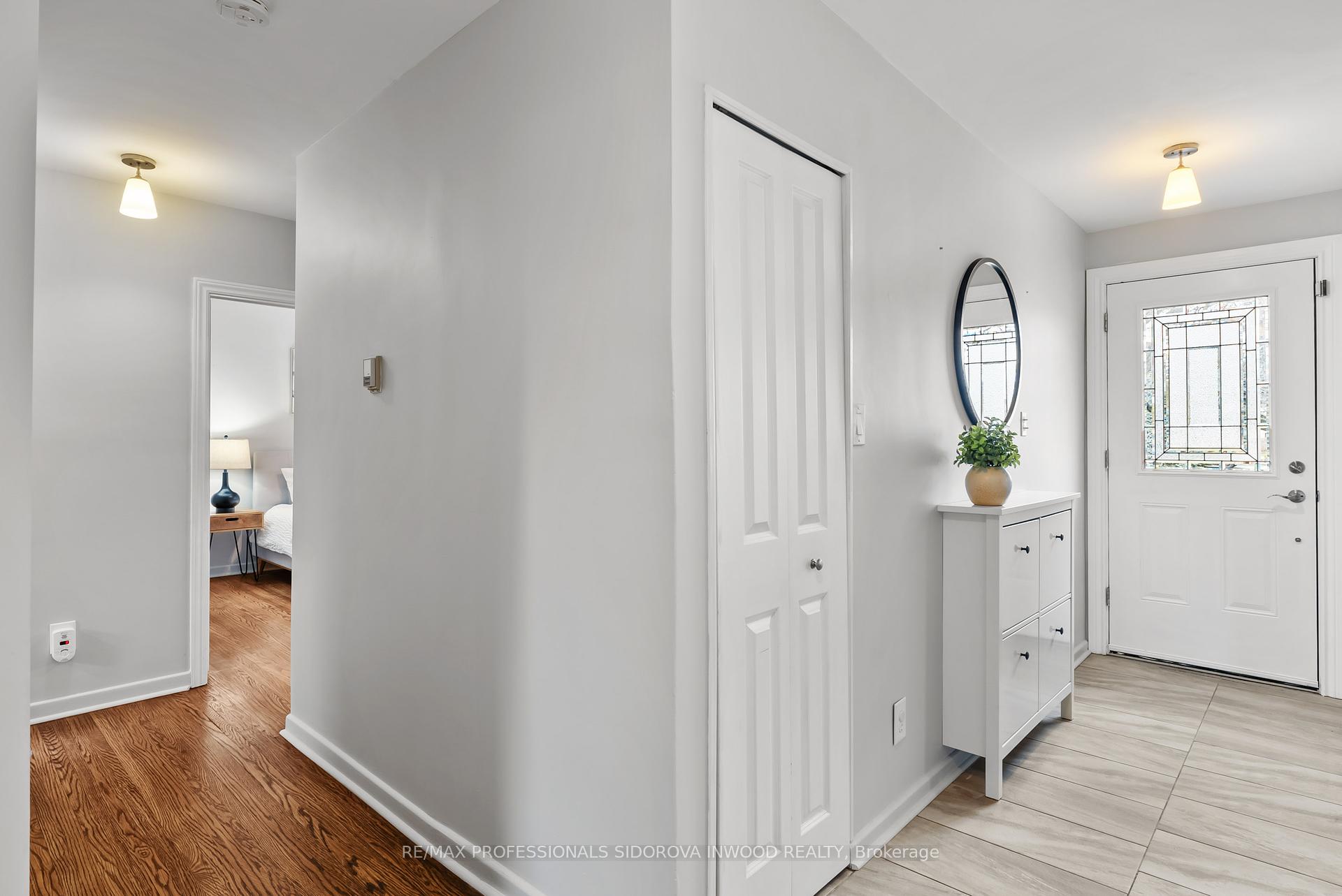 Photo of 7 Mcmanus Road, Toronto, ON M9P 2J9