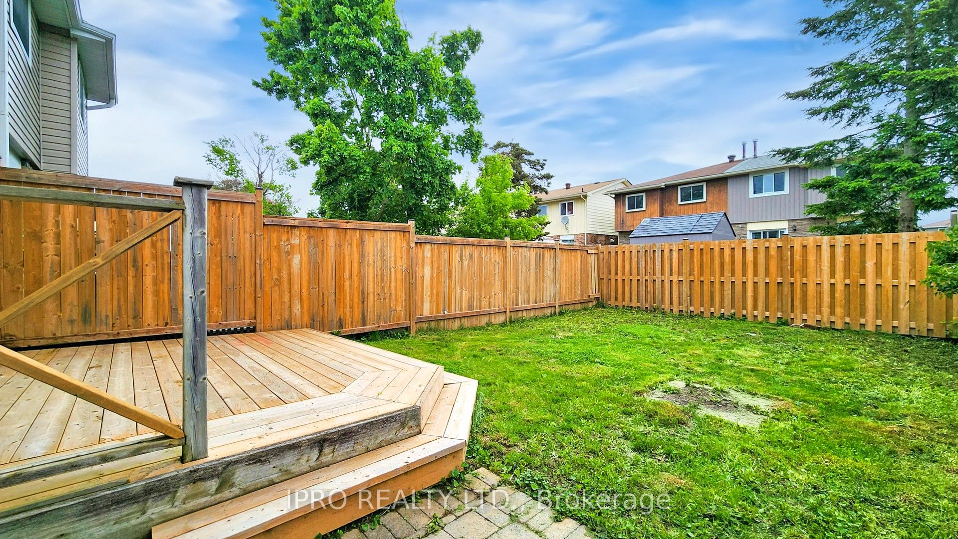 88 Christie Crescent