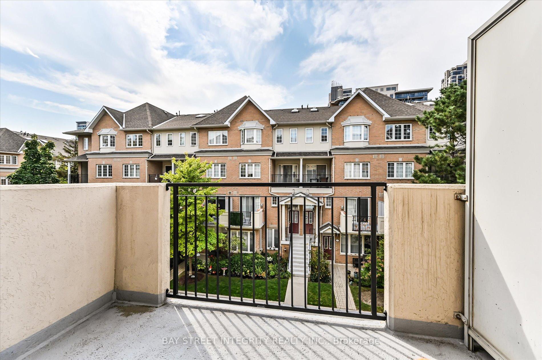 3 Bedrooms Condo at 506 Grandview, Toronto For sale