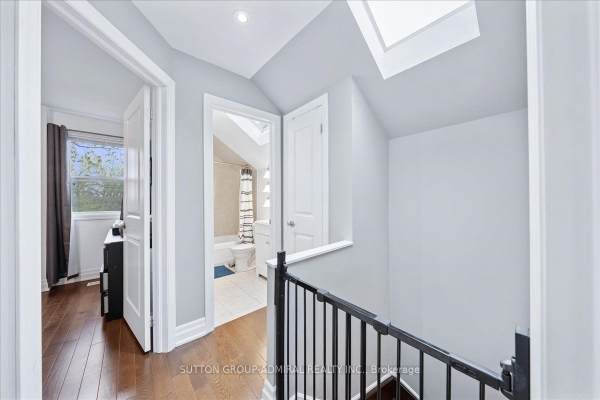 11 Bowie Avenue