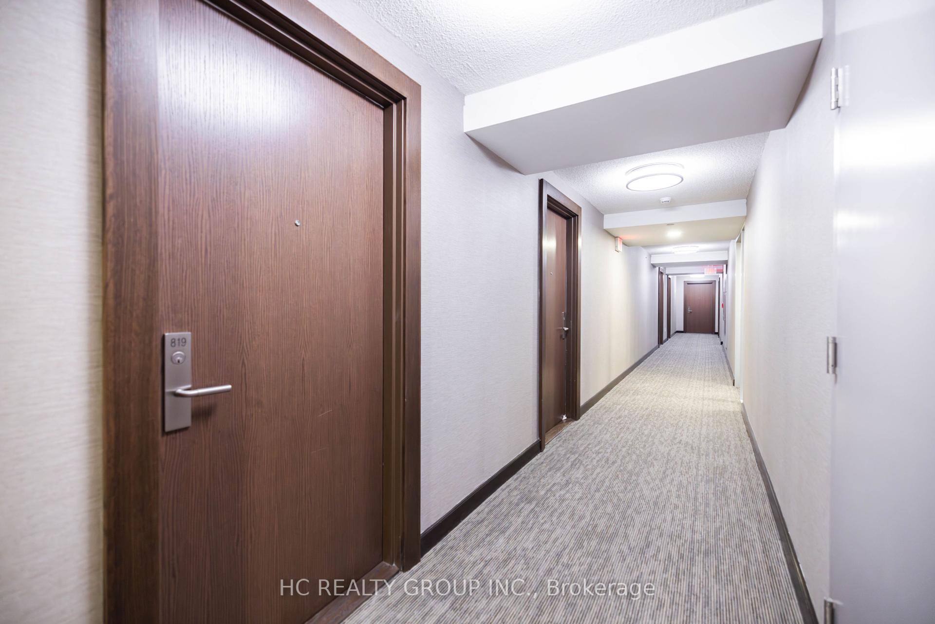 1 Bedroom Condo at 386 Yonge, Toronto For sale