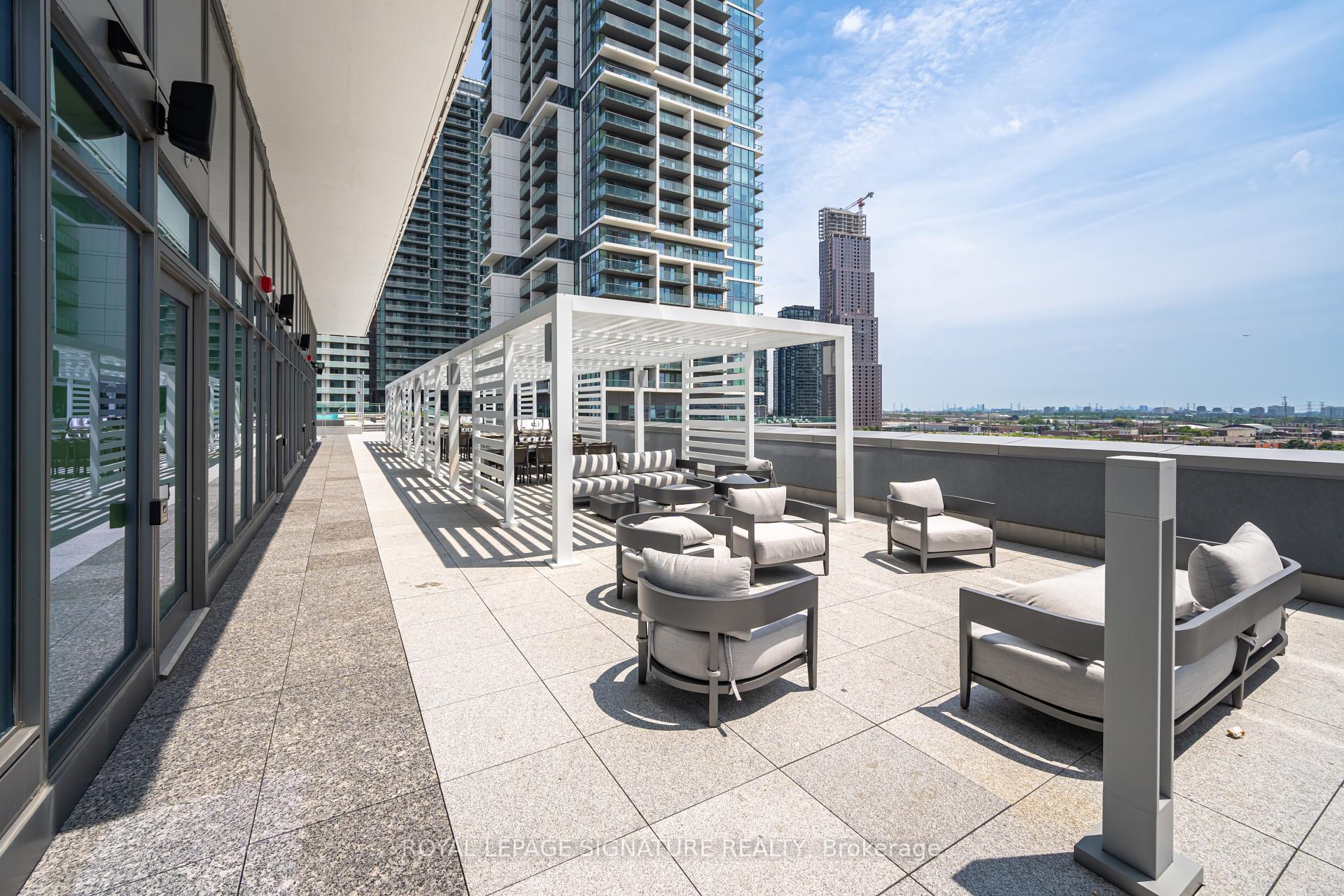2 Bedrooms Condo at 7890 Jane, Vaughan For sale