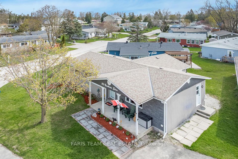 90 Hawthorne