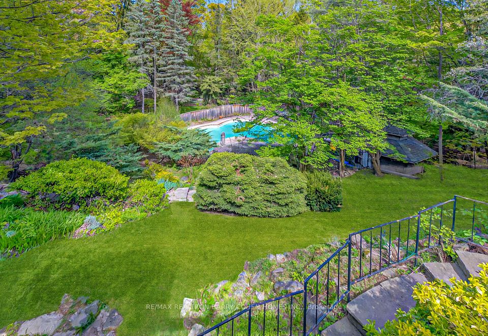 16 Wilket Road, Toronto, ON M2L 1N6