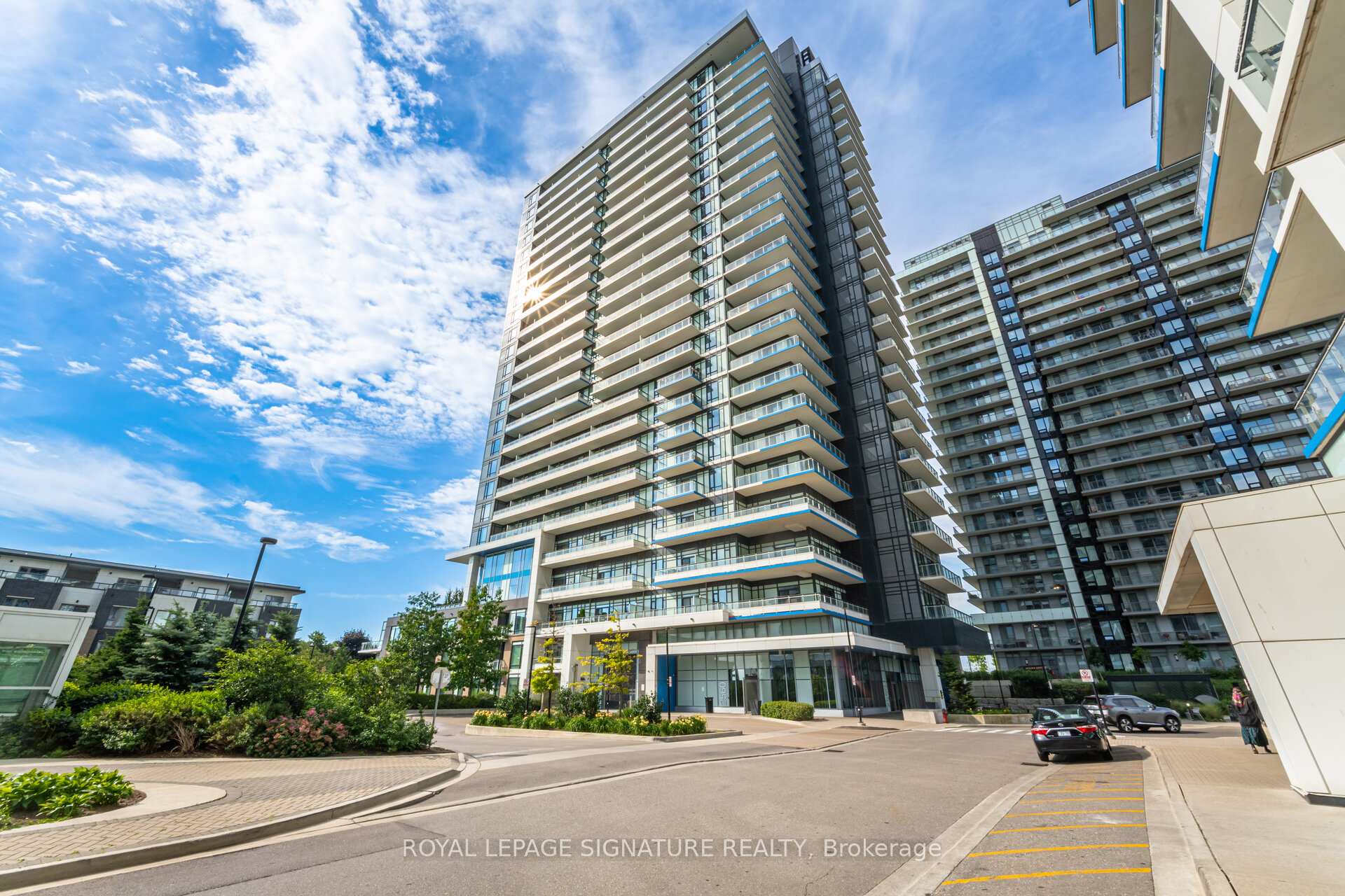 2 Bedrooms Condo at 2560 Eglinton, Mississauga For sale