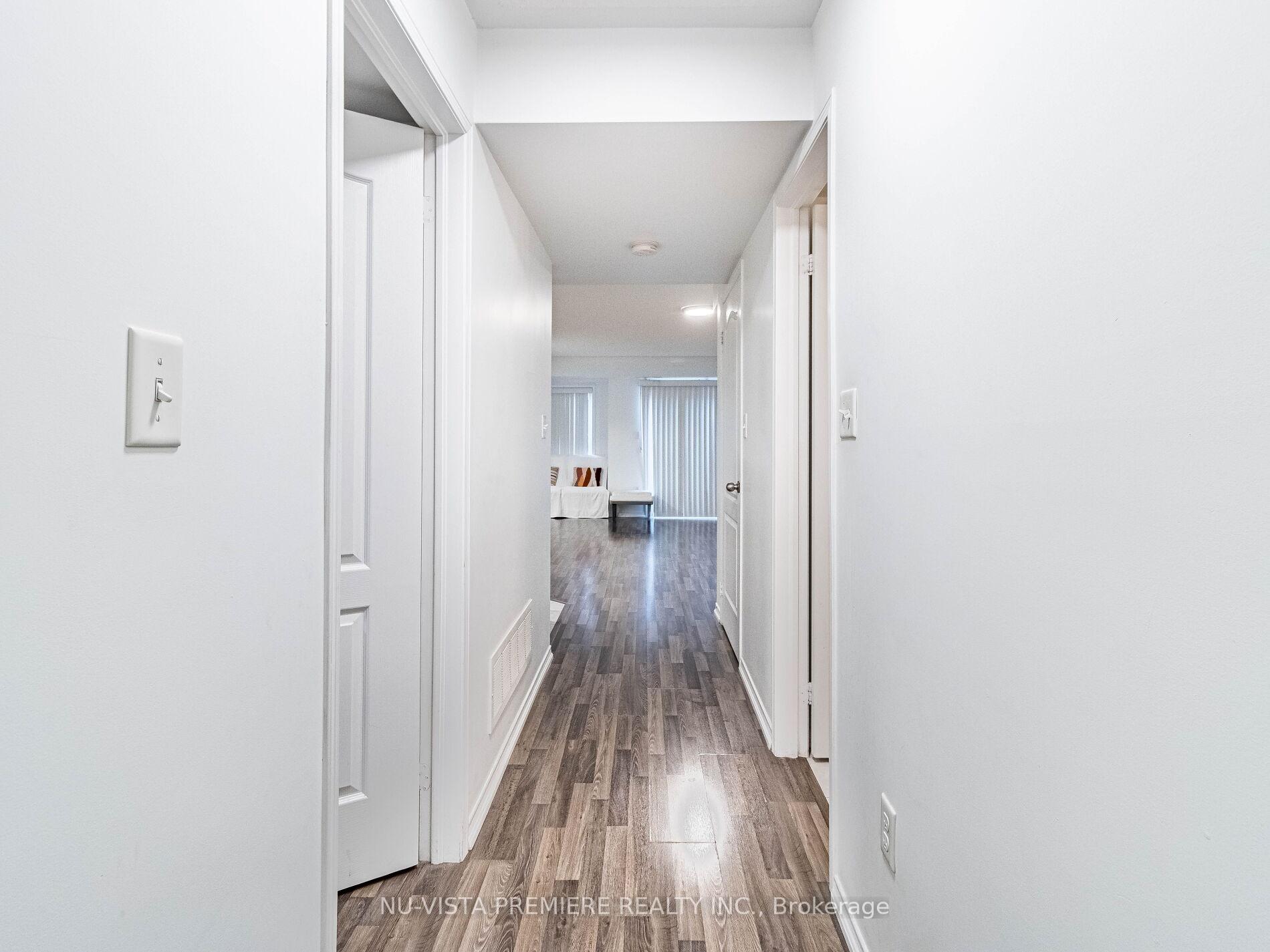 2 Bedrooms Condo at 2488 Post, Oakville For sale