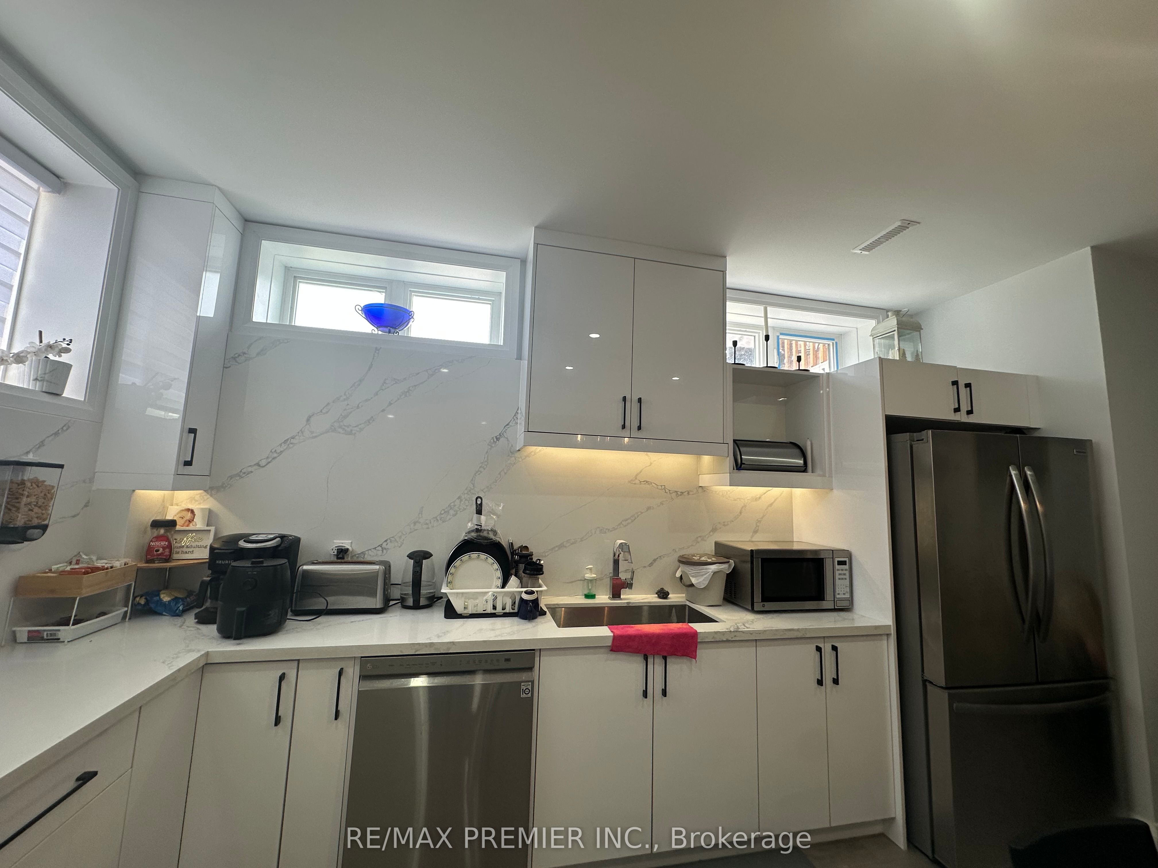 26 Elinor Avenue, #Basement