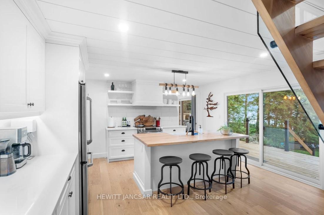 1140 Foxpoint SideRoad, Bracebridge, ON P1L 1X1