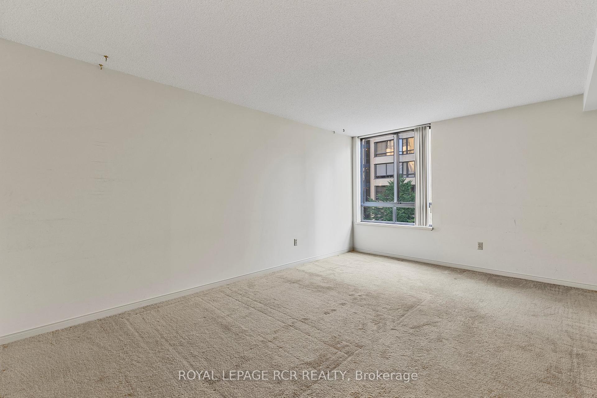 2 Bedrooms Condo at 195 St Patrick, Toronto For sale