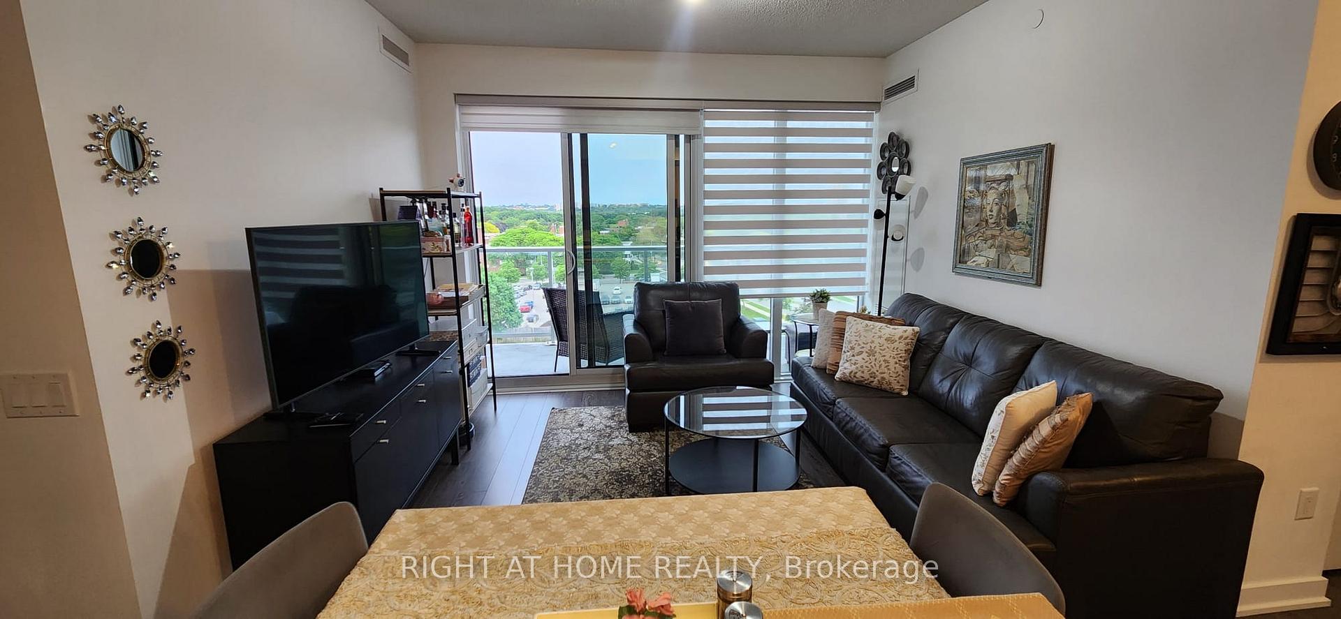 3 Bedrooms Condo at 20 O’Neill, Toronto For sale