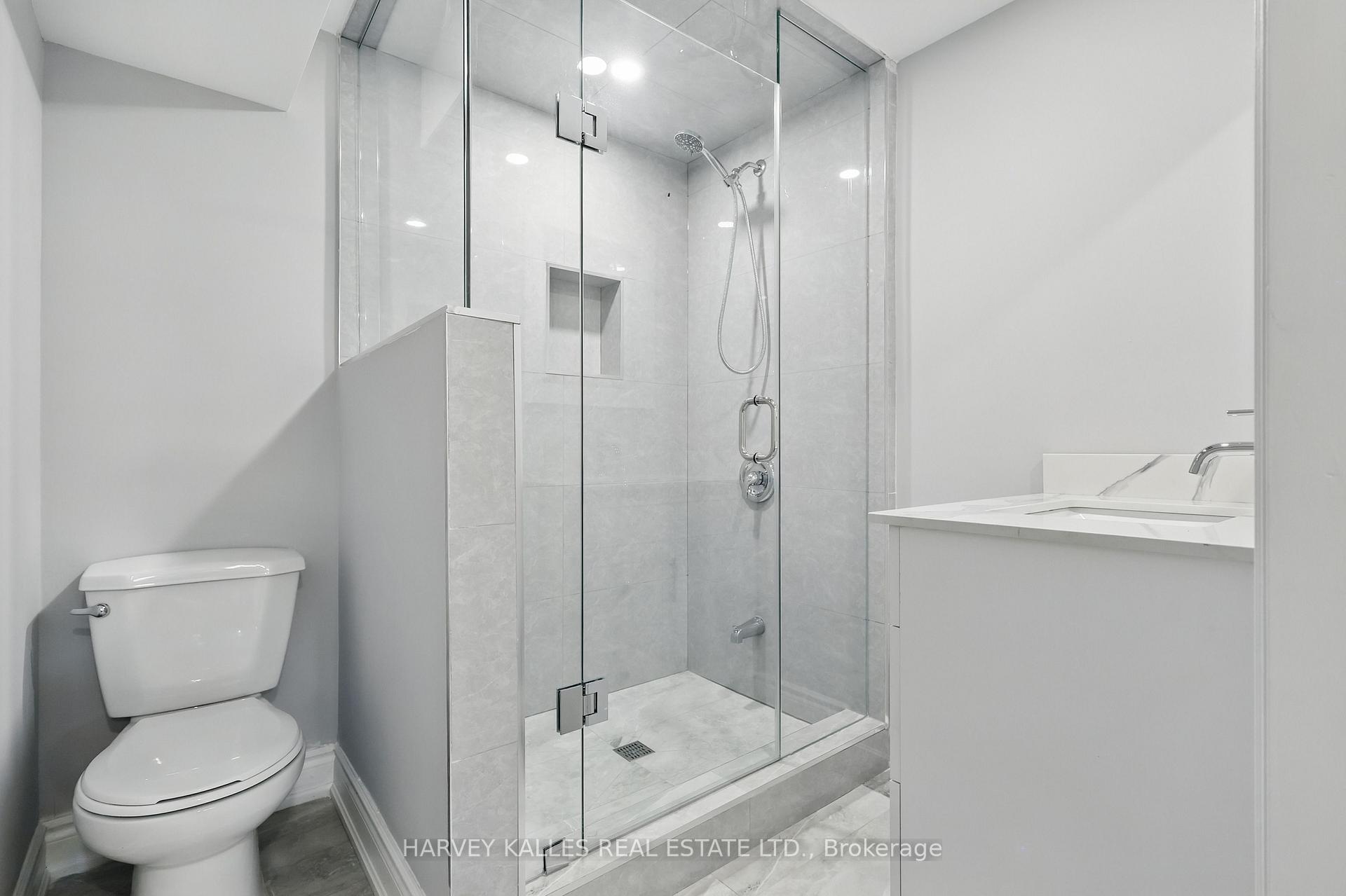 1 Vanity Court