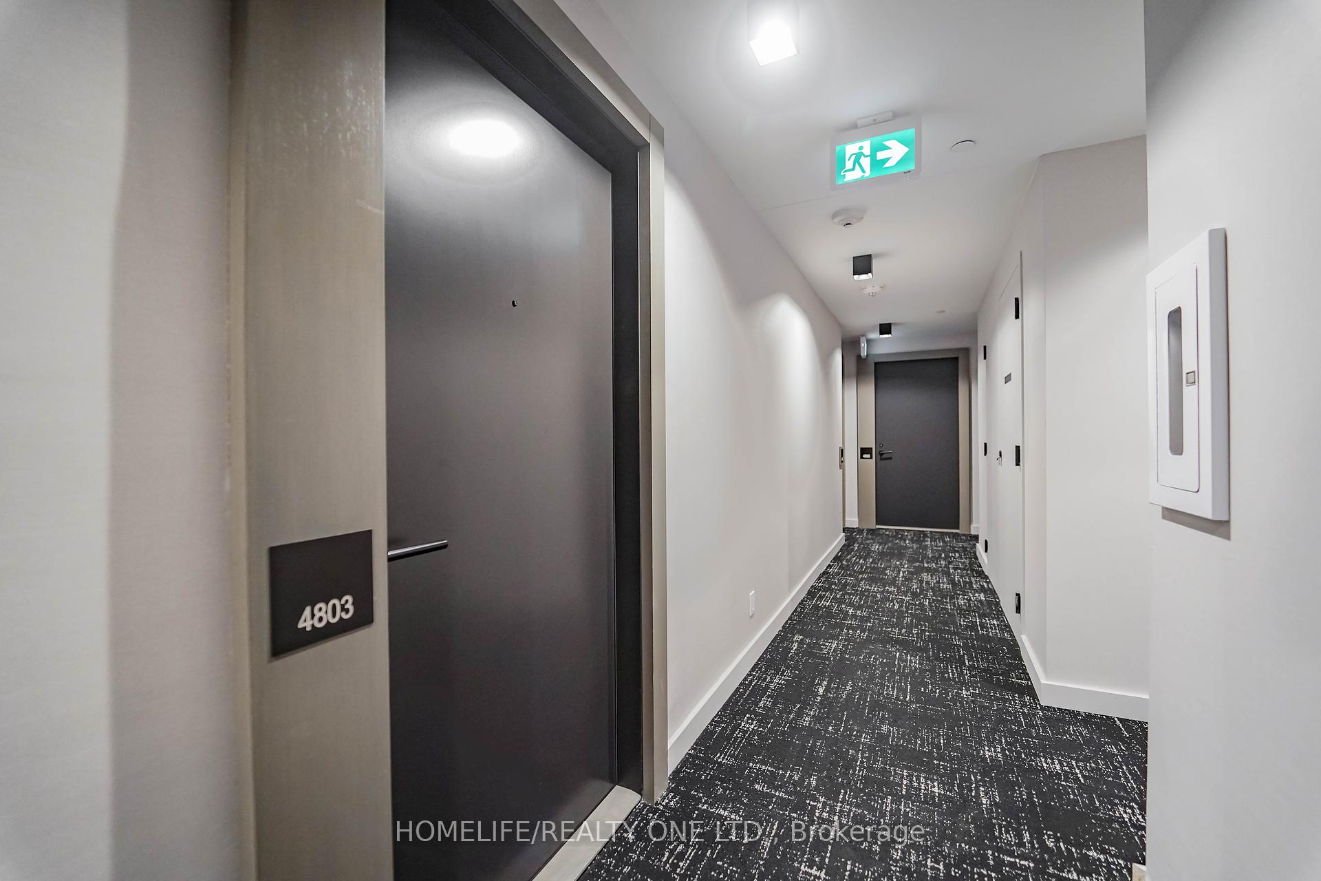 1 Bedroom Condo at 108 Peter, Toronto For sale