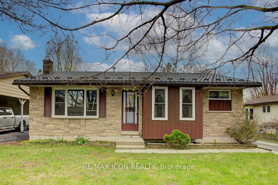 271 Forest Glen