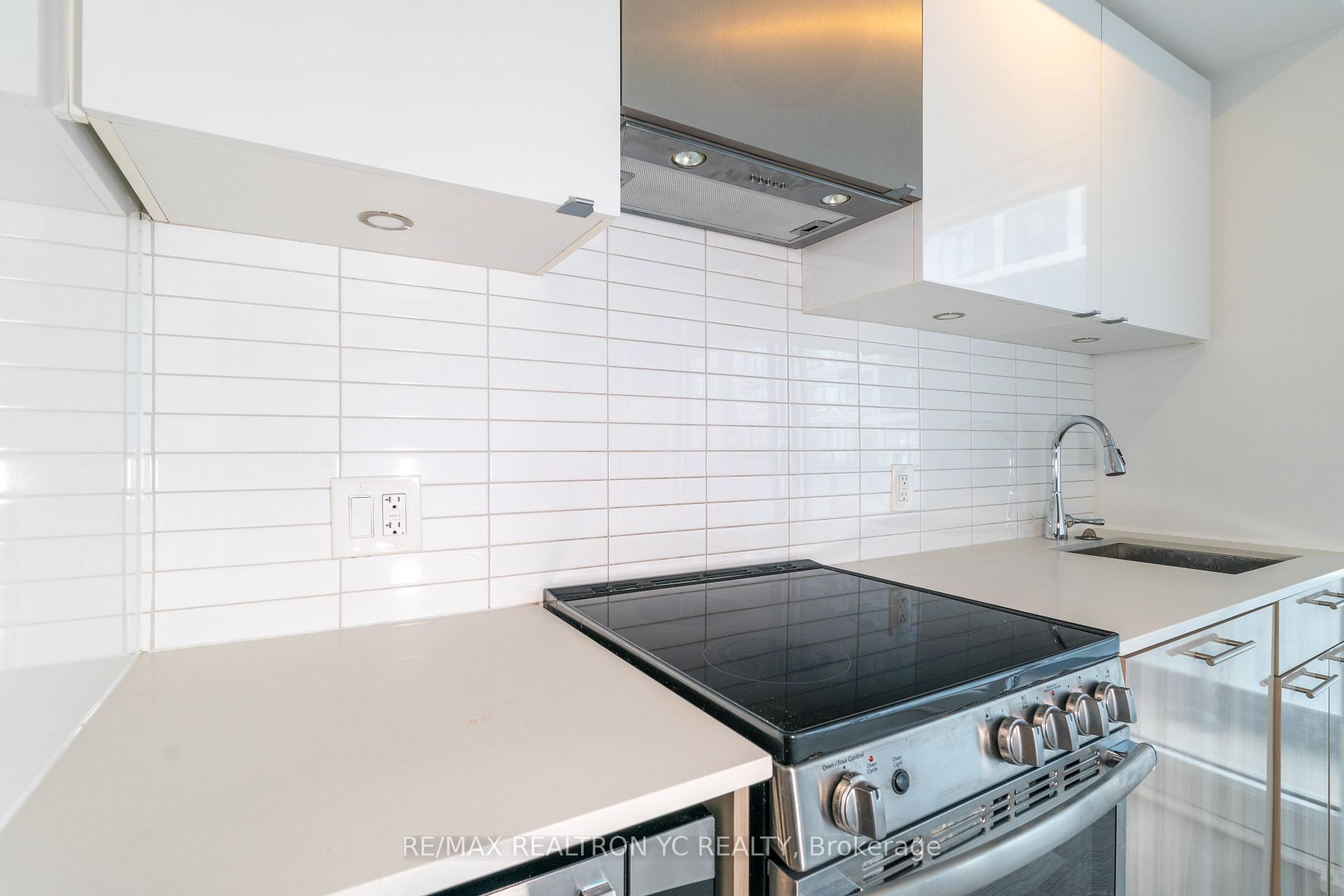 1 Bedroom Condo at 251 Jarvis,  Toronto For sale
