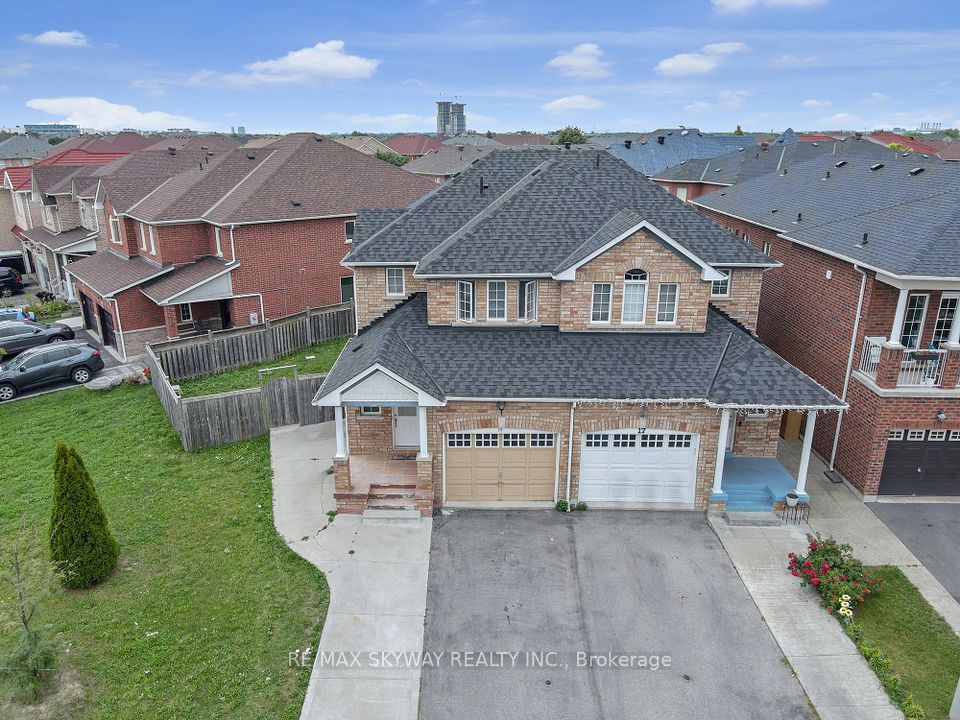 19 Rednor Drive, Brampton, ON L6P 1P4