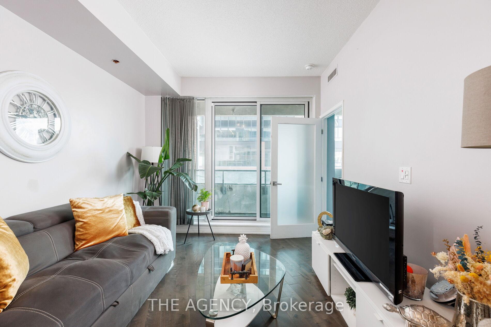 2 Bedrooms Condo at 150 E Liberty, Toronto For sale
