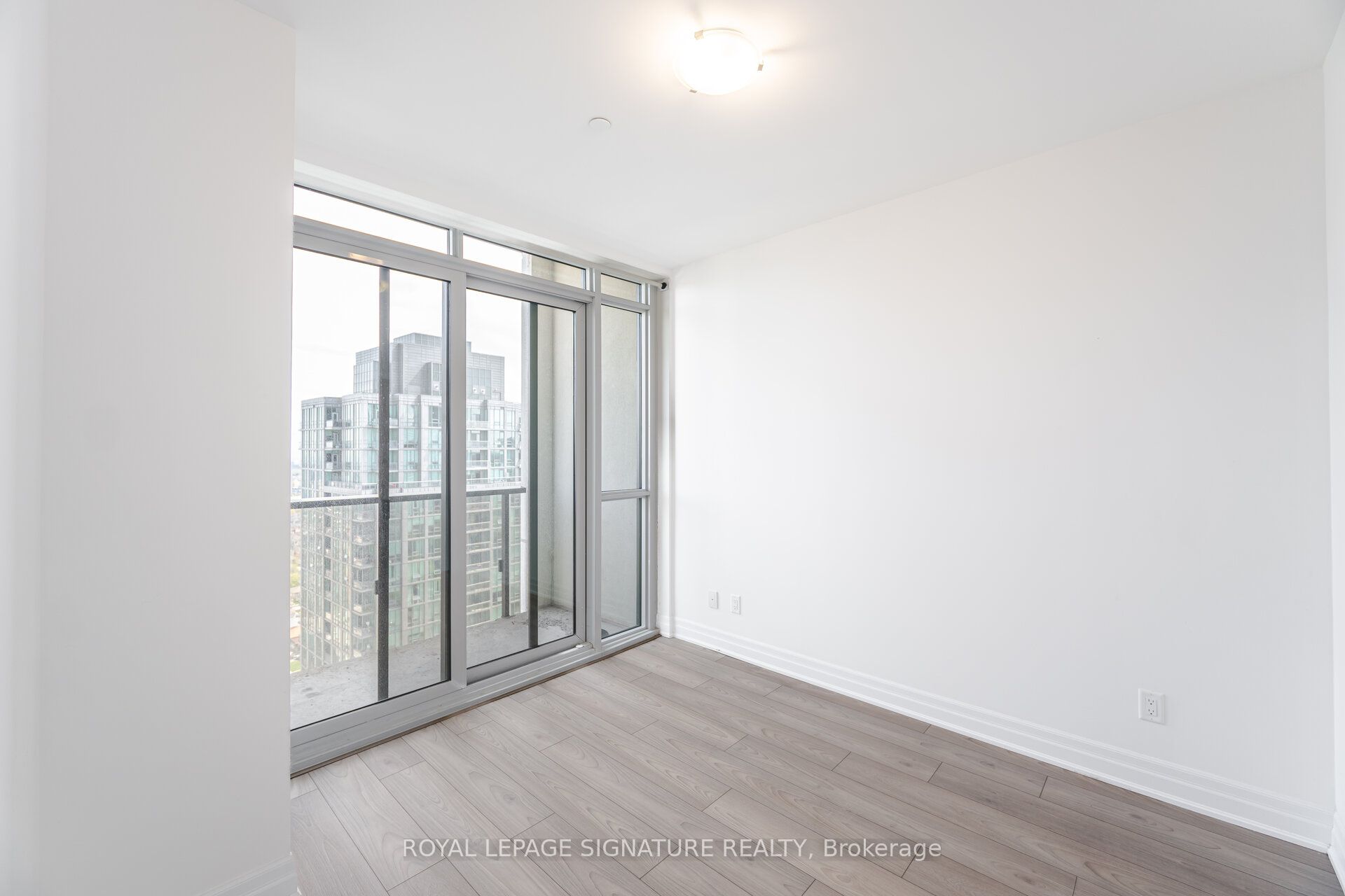36 Elm Drive, #3007