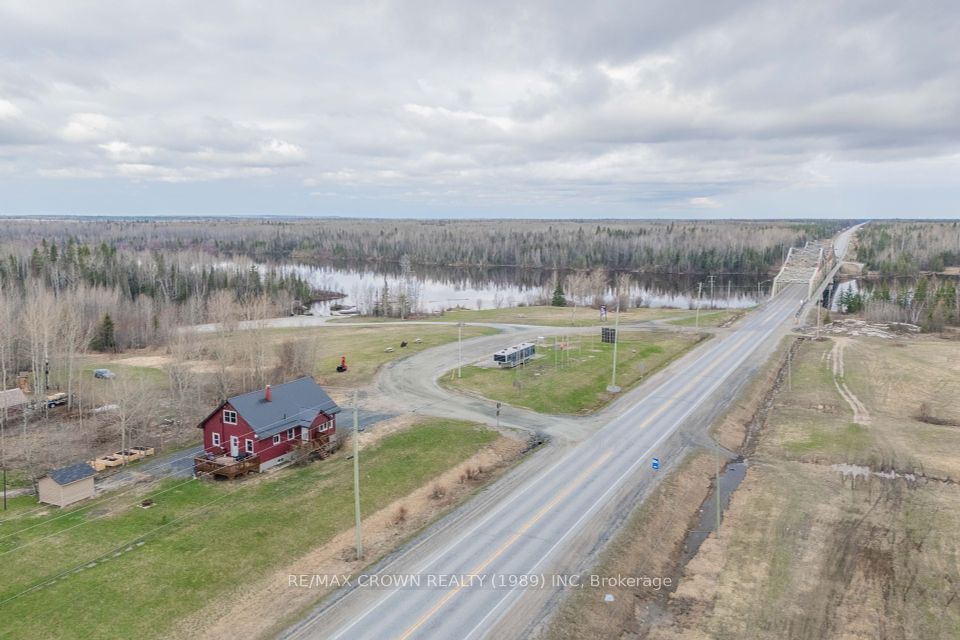55 Highway 11, Smooth Rock Falls, ON P0L 2B0