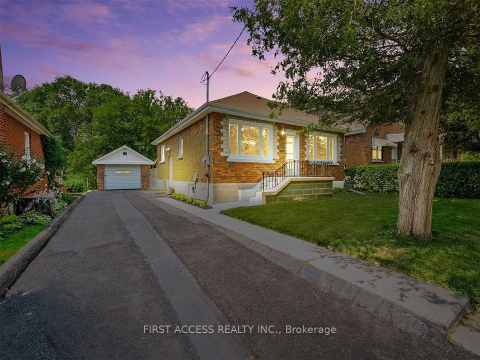 822 Douglas