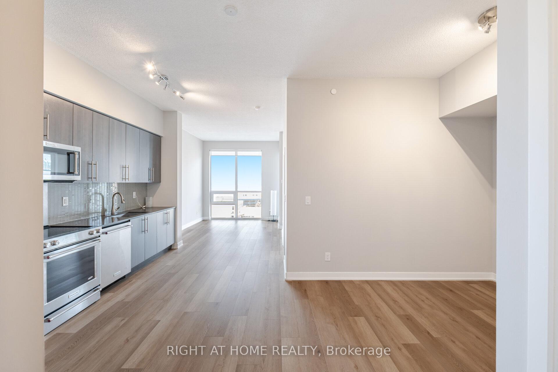 2 Bedrooms Condo at 4011 Brickstone, Mississauga For sale