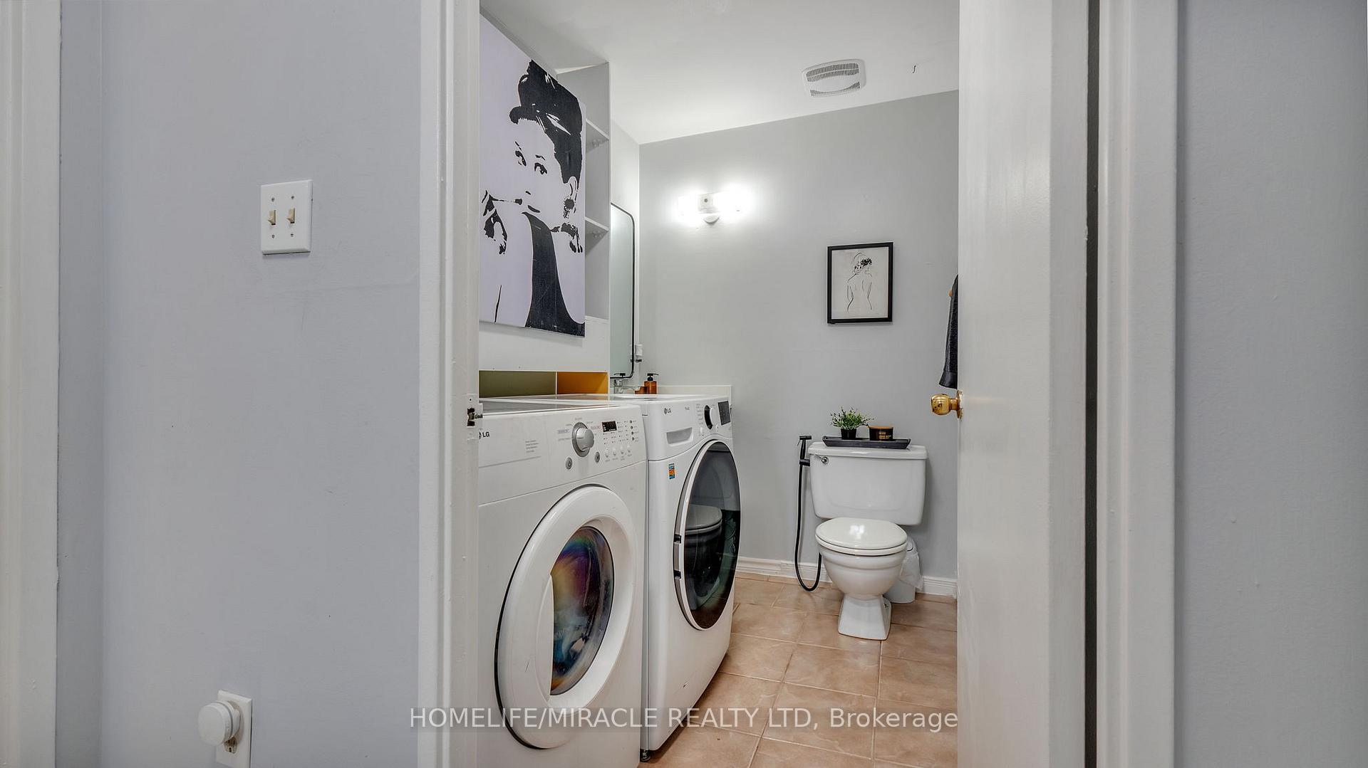 3 Bedrooms Condo at 91 Muir, Toronto For sale