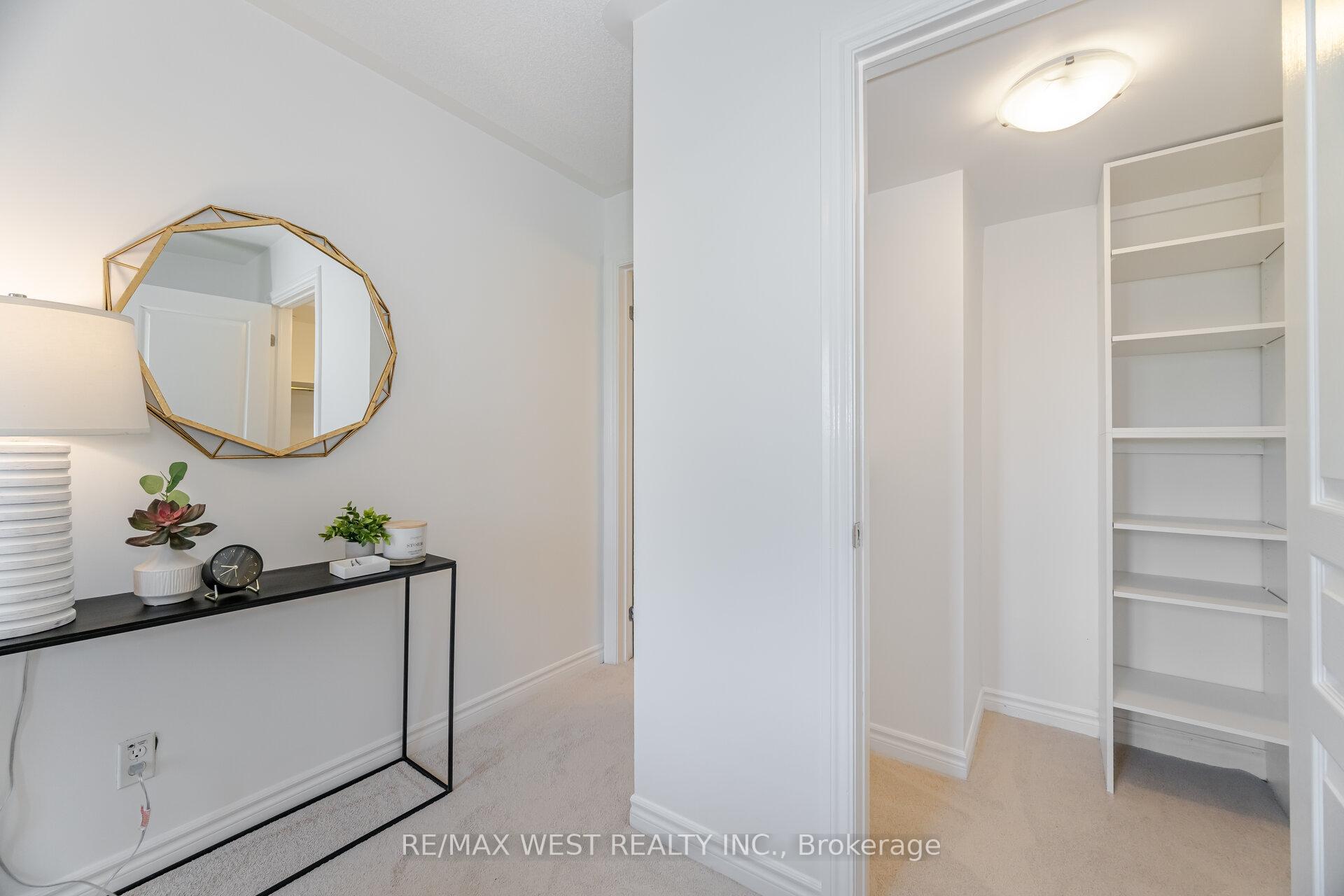 2 Bedrooms Condo at 150 Long Branch, Toronto For sale