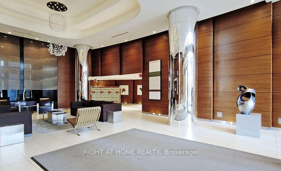 2 Bedrooms Condo at 9 Valhalla Inn, Toronto For sale