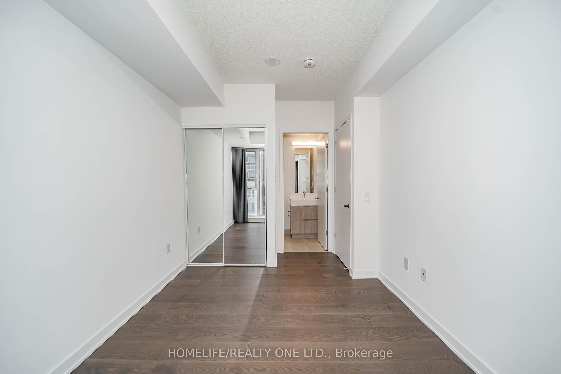 4 Bedrooms Condo at 130 River, Toronto For sale