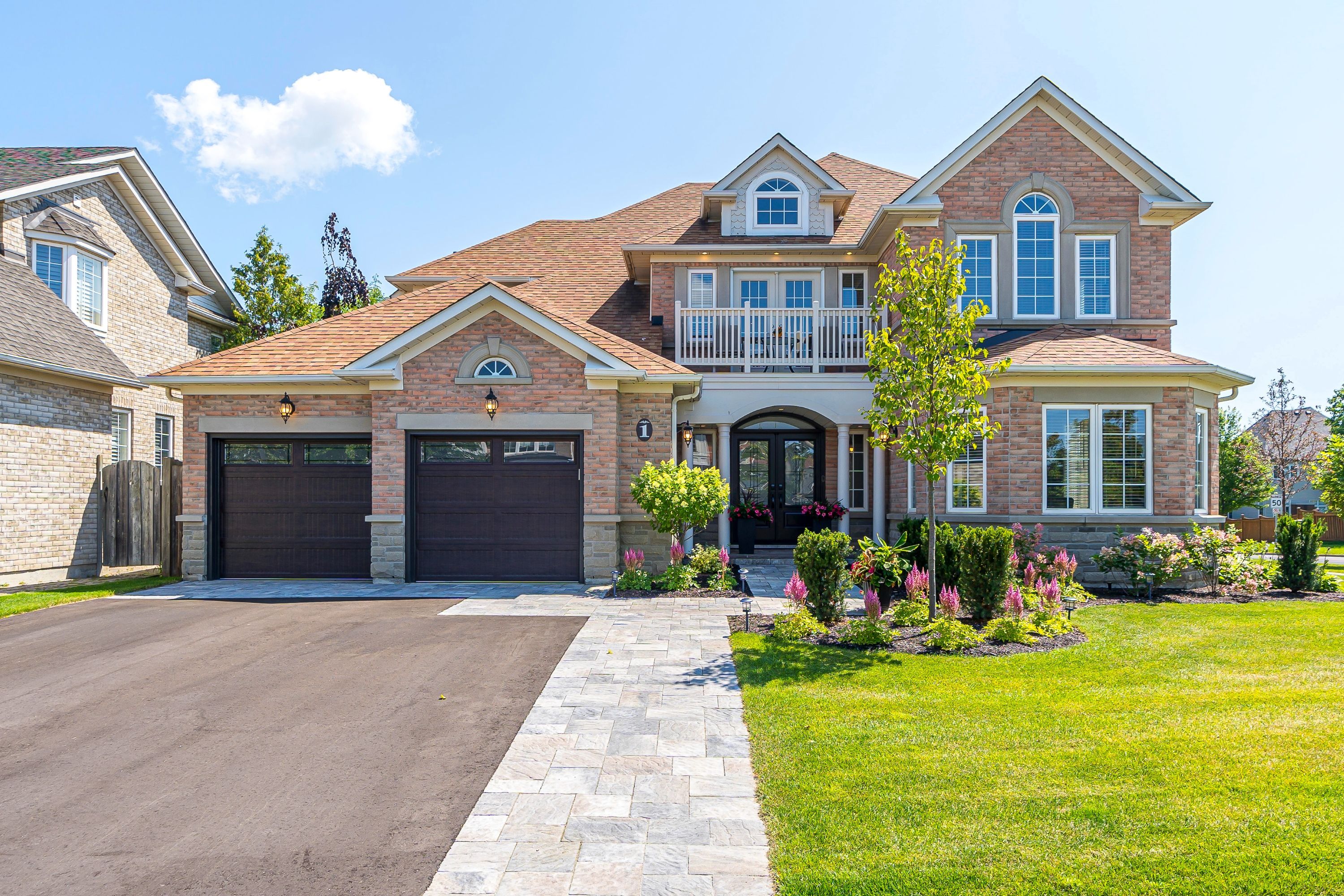 1 Mackey Drive Whitby Ontario L1P 1P5