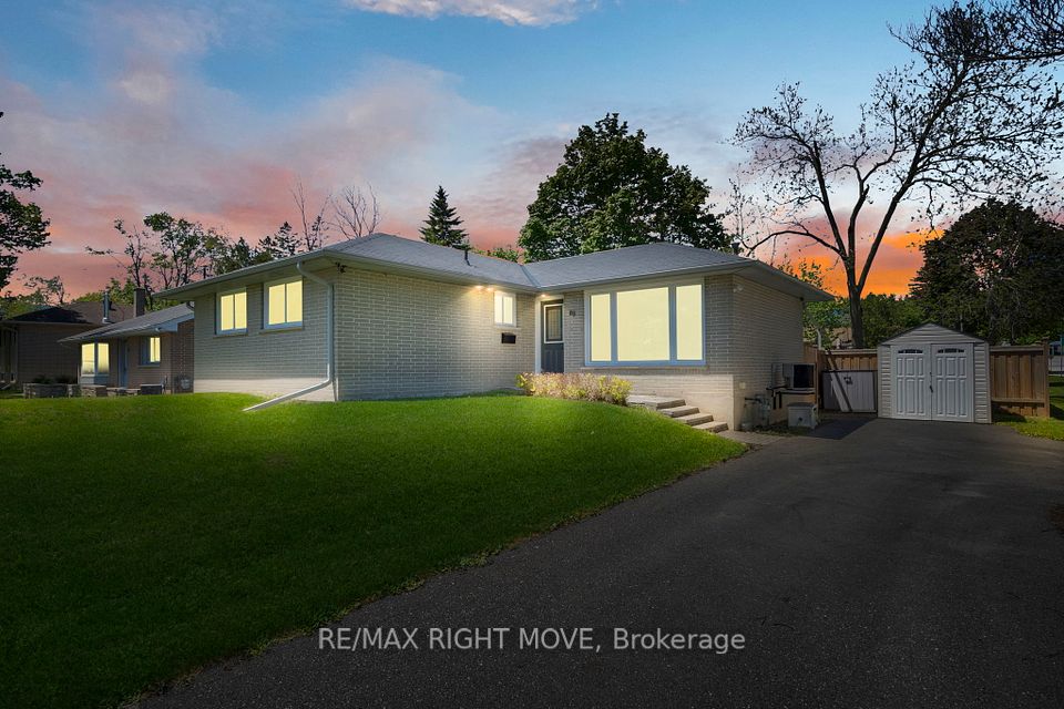 88 Rose Street, Barrie, ON L4M 2T2