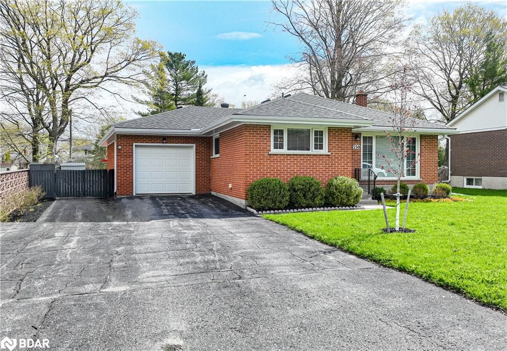 250 LAWRENCE Avenue Orillia Ontario L3V 5M4