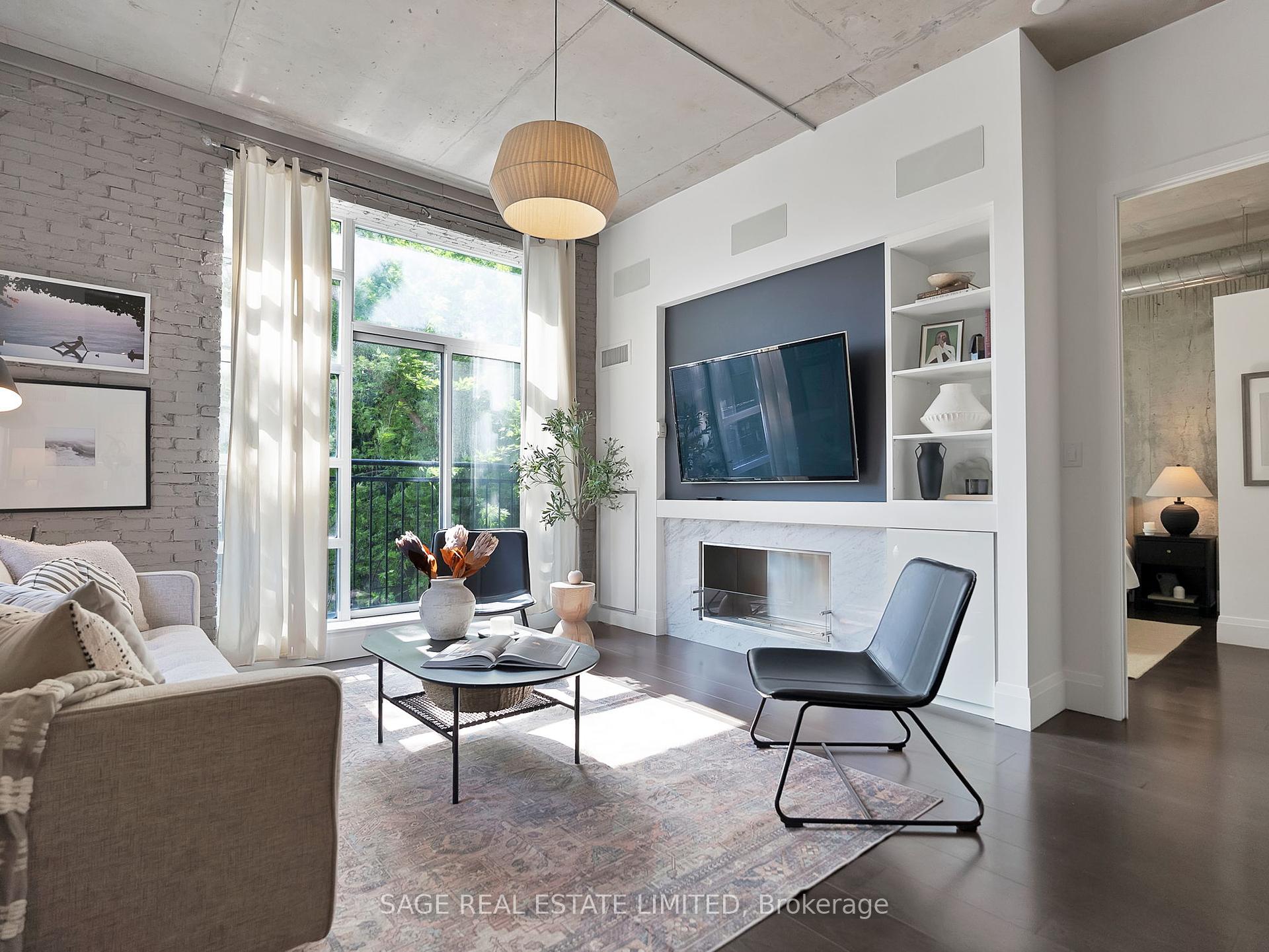 3 Bedrooms Condo at 955 Queen, Toronto For sale