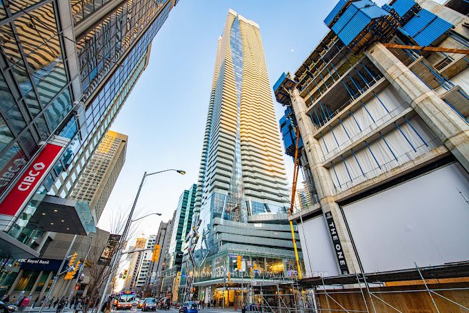 1 Bloor St