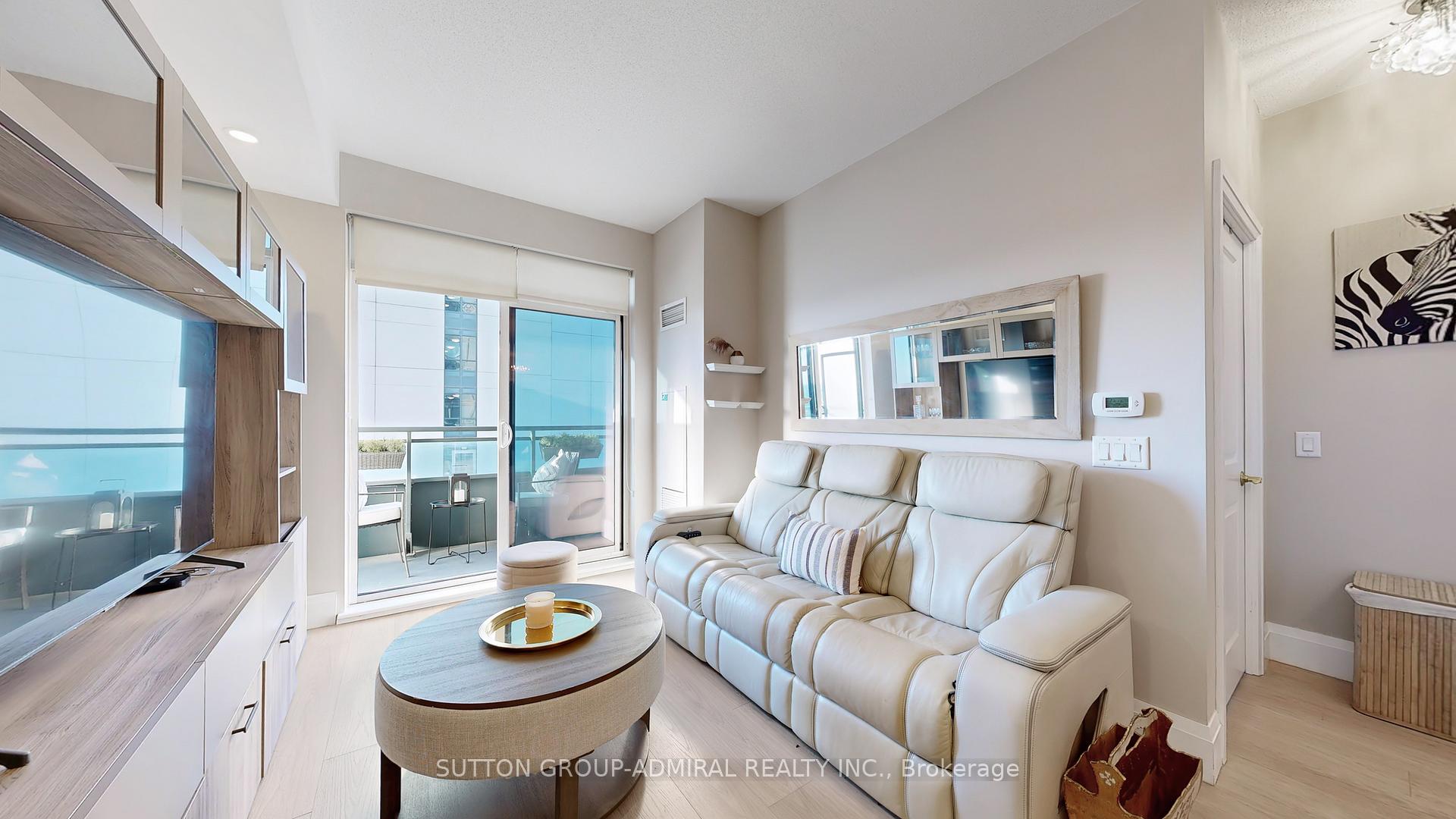 1 Bedroom Condo at 7890 Bathurst, Vaughan For sale