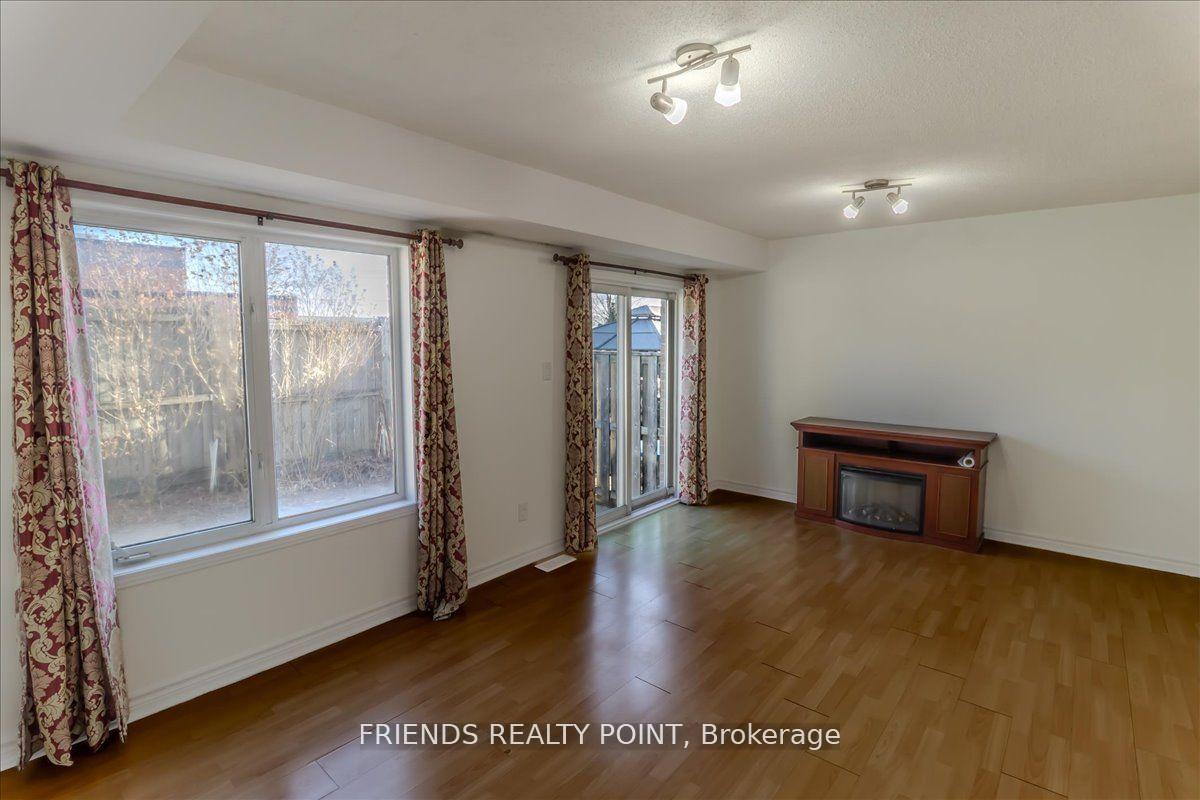 4 Bedrooms Condo at 1075 Ellesmere, Toronto For sale