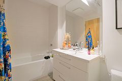 214 Bathurst Street PH 3B
