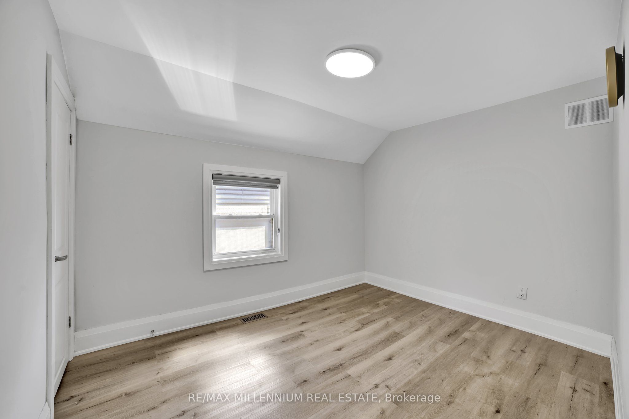 28 Albemarle Street