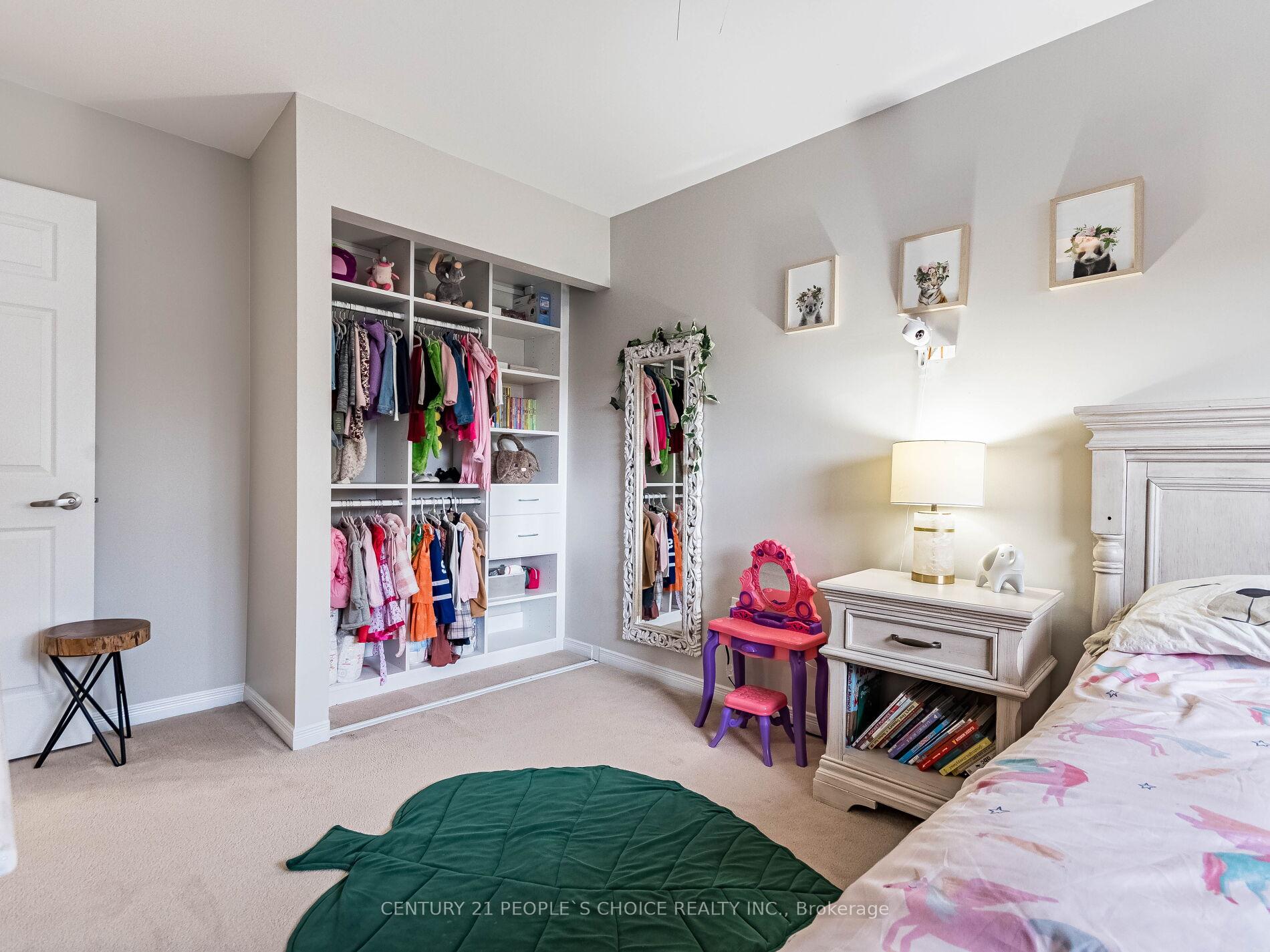 3 Bedrooms Condo at 485 Green,  Hamilton For sale